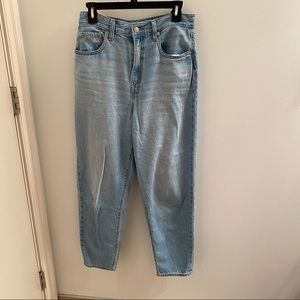 Levi’s High Loose Taper jeans from Aritzia
